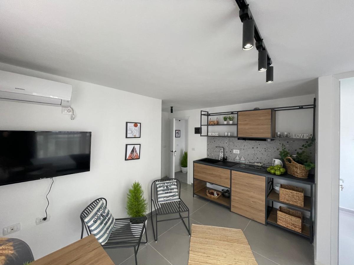 Vela Apartaments 4 Sarandë エクステリア 写真