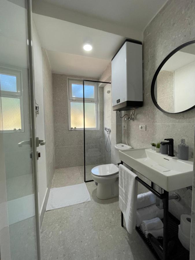 Vela Apartaments 4 Sarandë エクステリア 写真
