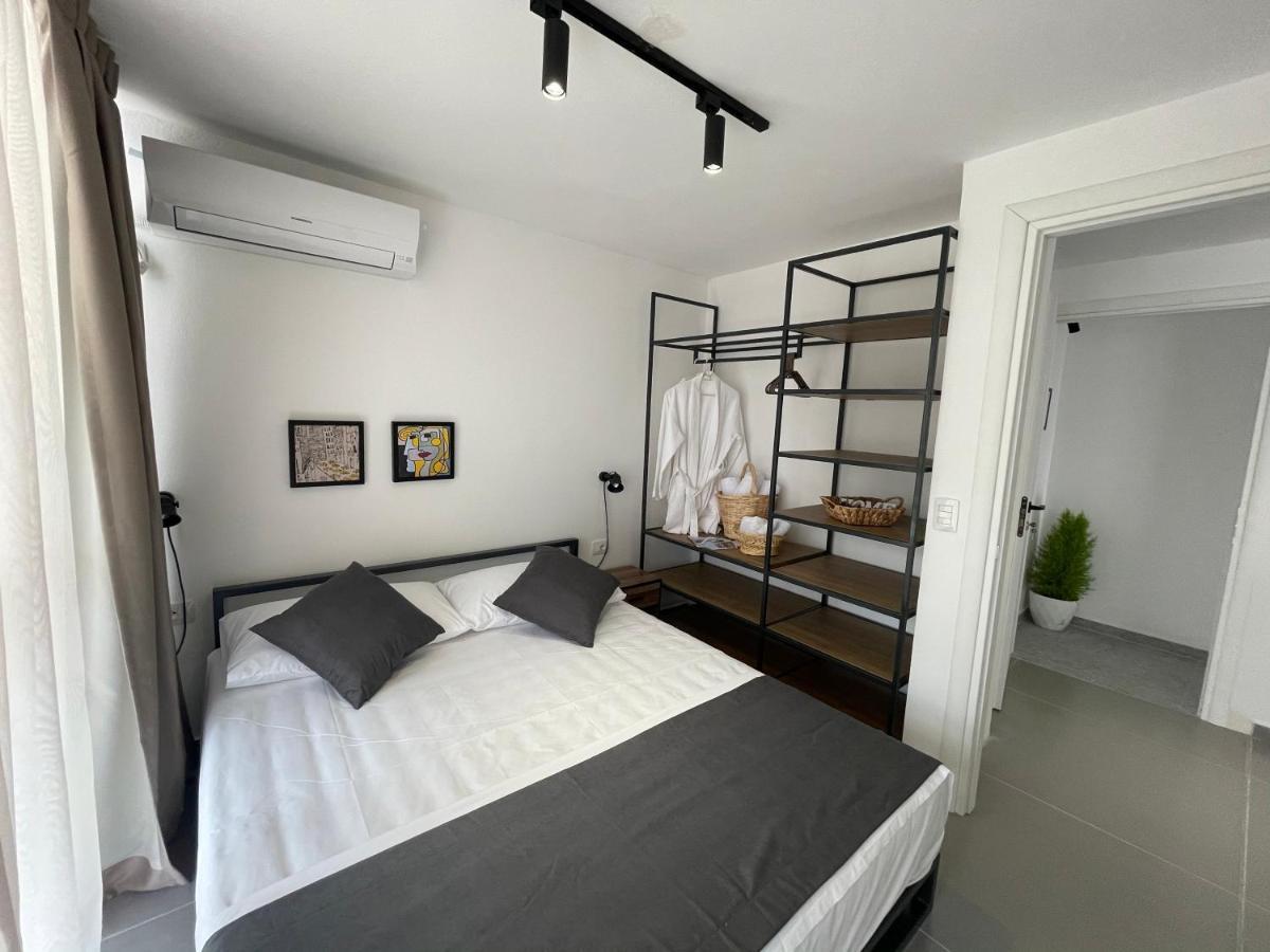 Vela Apartaments 4 Sarandë エクステリア 写真