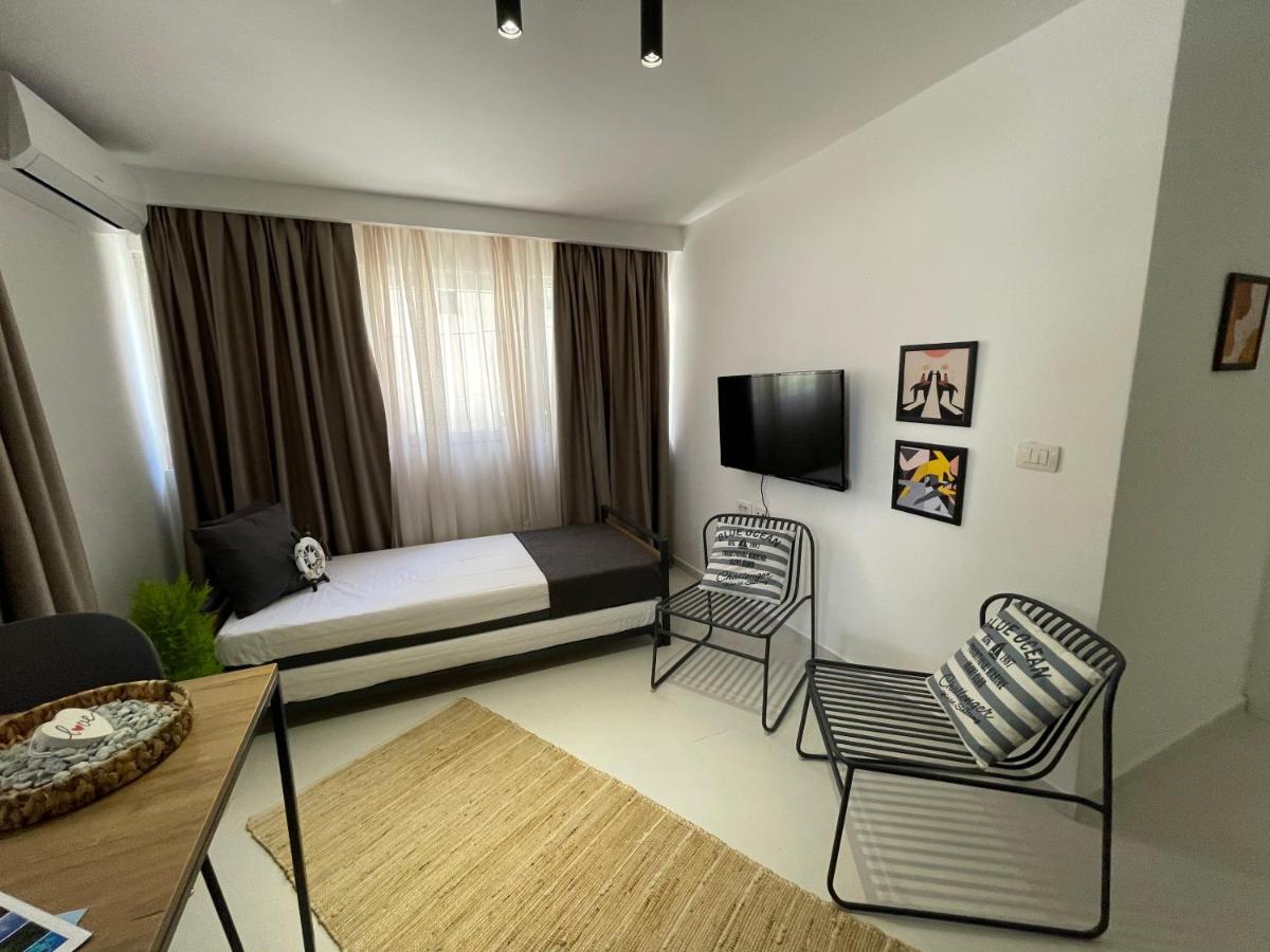 Vela Apartaments 4 Sarandë エクステリア 写真