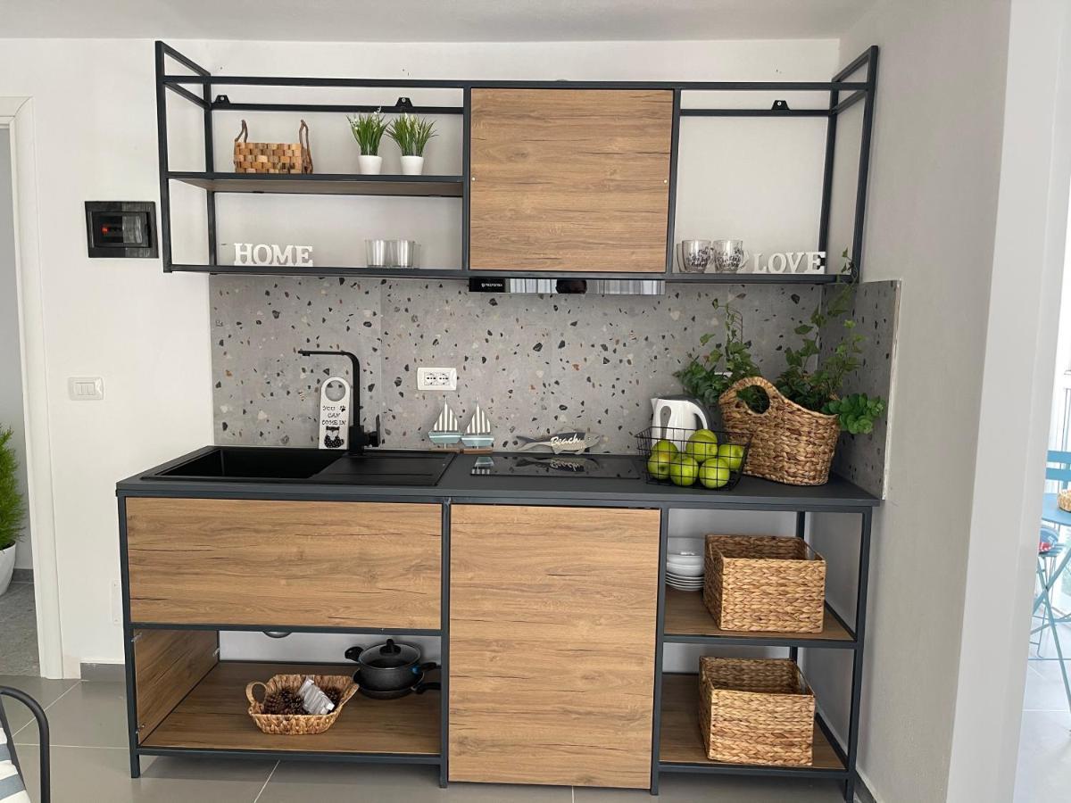 Vela Apartaments 4 Sarandë エクステリア 写真