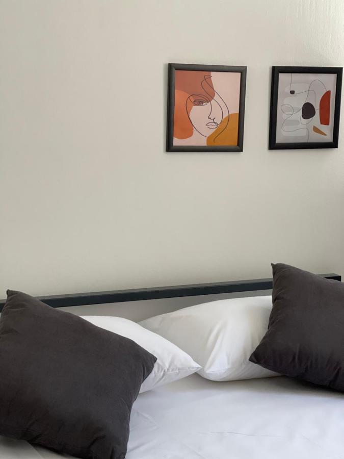 Vela Apartaments 4 Sarandë エクステリア 写真