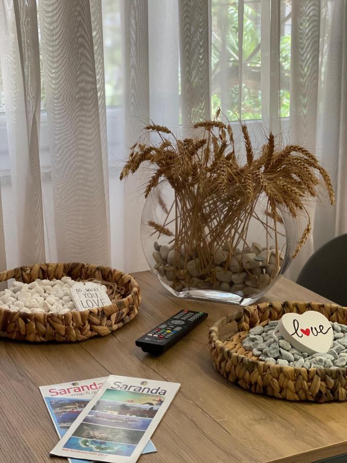 Vela Apartaments 4 Sarandë エクステリア 写真