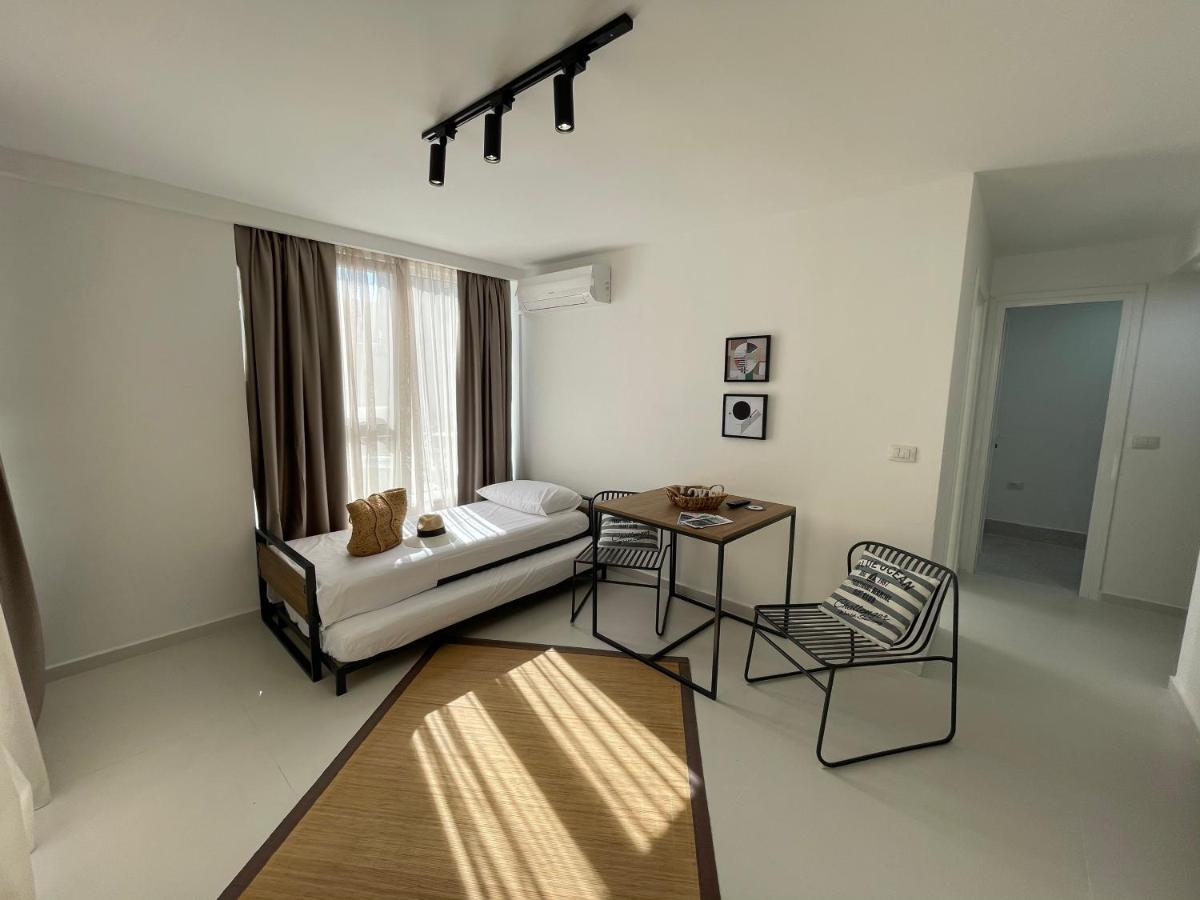 Vela Apartaments 4 Sarandë エクステリア 写真